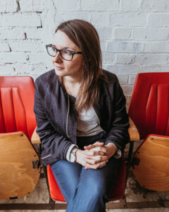 Portretfoto van Sarah Drummond